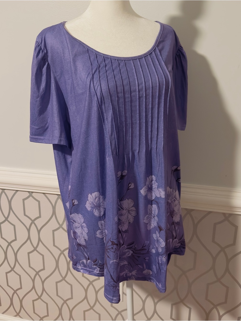 Ofeefan Womans XXL Purple Lilac Floral Short Sleeve Pull On Blouse Loose Soft